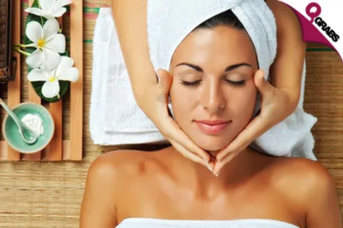 For QR59 Start Making People Glamorous with a Beauty Therapist Online Diploma Course! (QR918 Value)